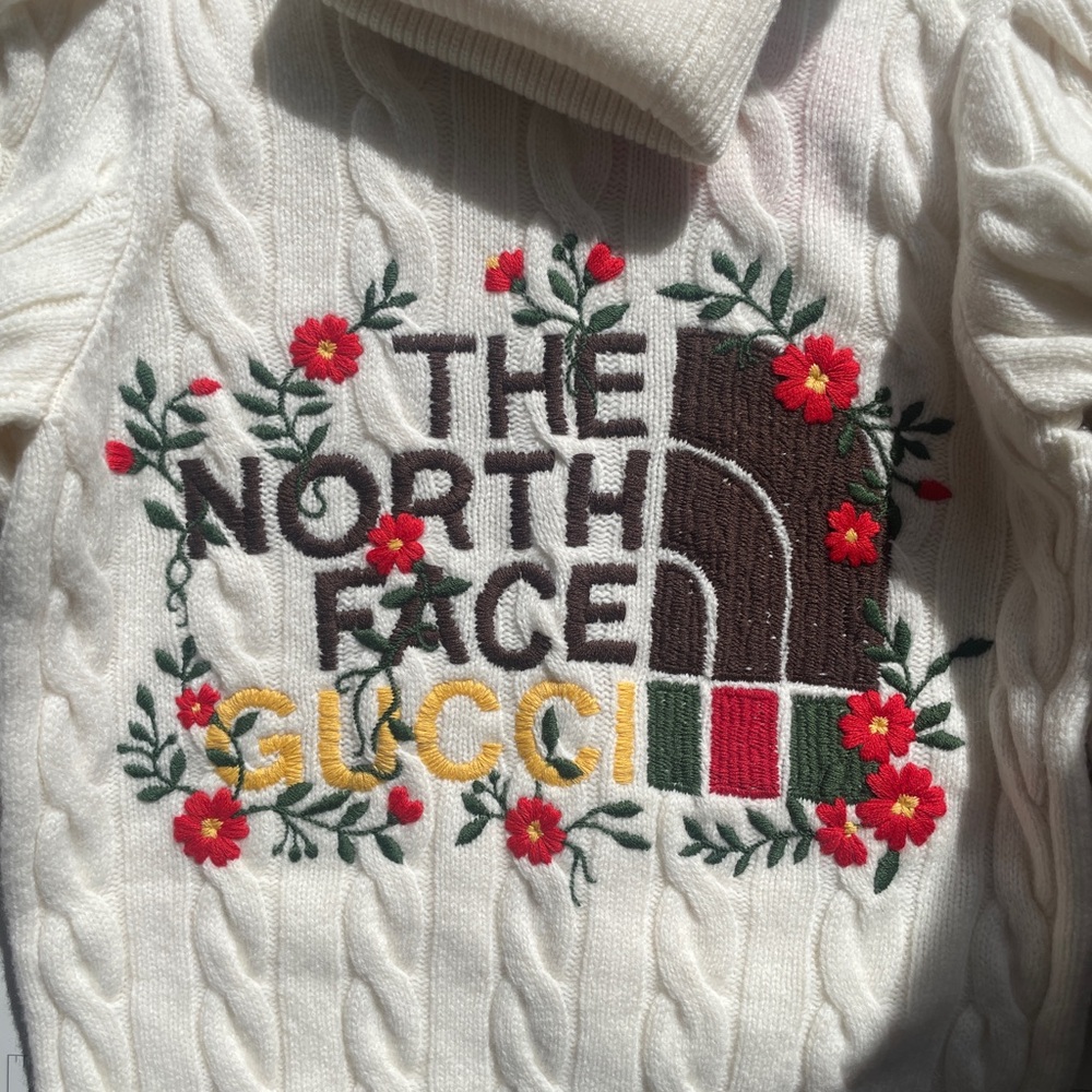 Gucci x The North Face Cream Cable-Knit Turtleneck Sweater with Floral Logo - Picture 2 of 7